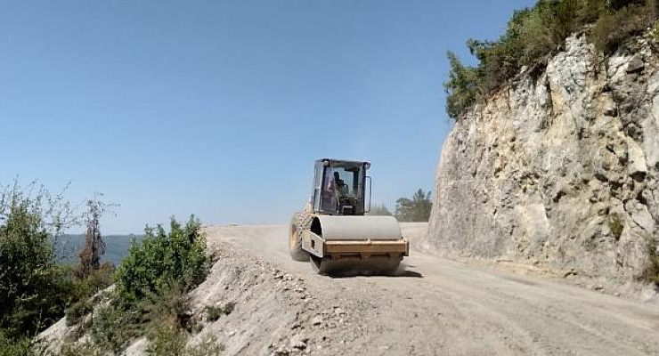 Alanya Bayırkozağacı yolu asfalta hazırlanıyor