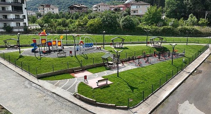 Gölcük Belediyesi İlçeye Yeni Parklar Kazandırıyor