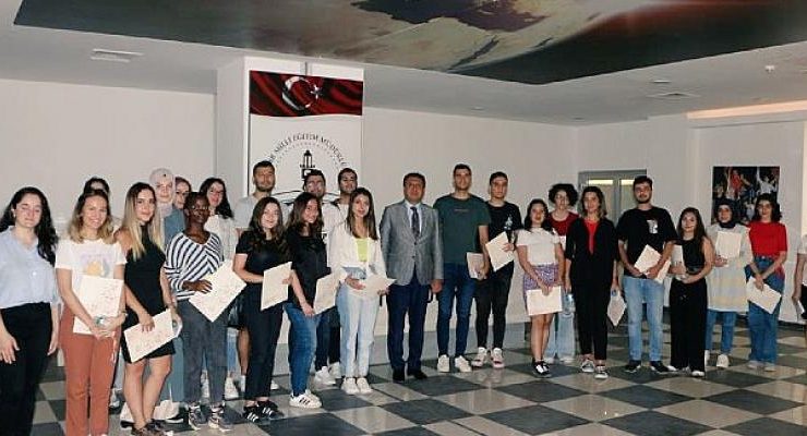 İzmir İl Milli Eğitim Müdürlüğünde ‘’Ulusal Staj Programı’’ Öğrencileri İle Toplantı Yapıldı