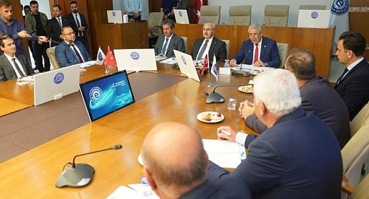 EÜ Danışma Kurulu, İzmir Valisi Yavuz Selim Köşger’in başkanlığında toplandı