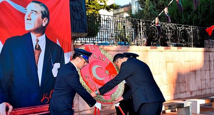 10 Kasım Atatürk’ü Anma Programı Malkara’da Düzenlenen Törenlerle Gerçekleştirildi