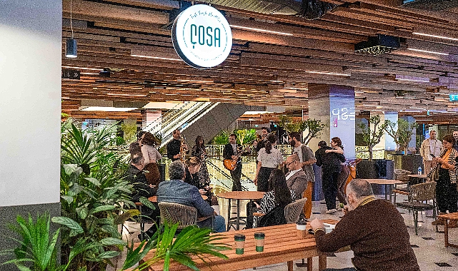 Grand Pera TasteHub'ta müzik, dans ve lezzet bir arada