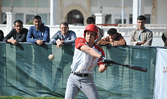 Beyzbol Büyükler Türkiye Şampiyonası Kemer'de