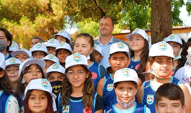 İznik'te yaz spor okulları heyecanı 14 branşta başlıyor.