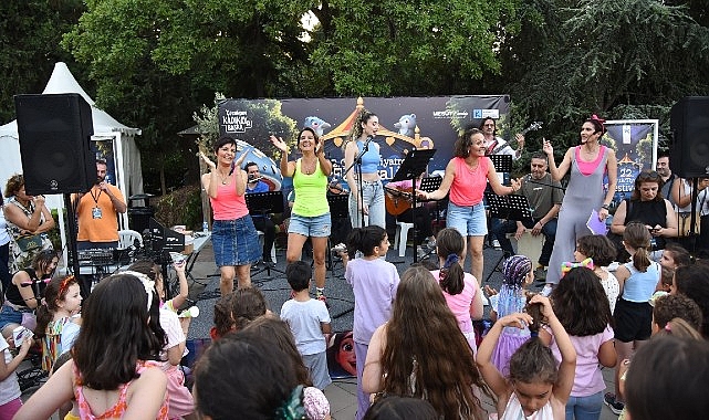 Kadıköy'de Çocuk Tiyatro Festivali Başladı