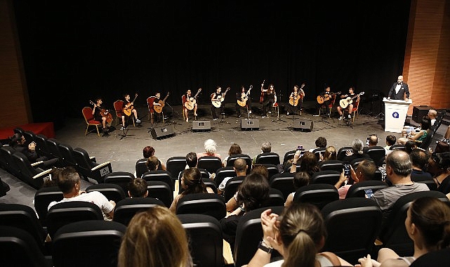 Yıldız Kenter Sahnesi'nde harika konser