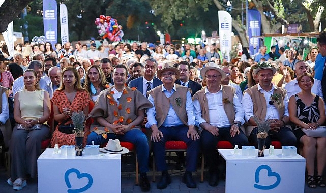 Burhaniye Belediyesi Tarih, Şifa ve Kültür Teması İle Düzenlenen Aromaterapi Festivali Ören'de Başladı