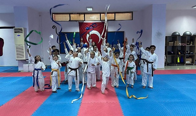 Kemer Belediyesi Karate Takımı kuşak atladı